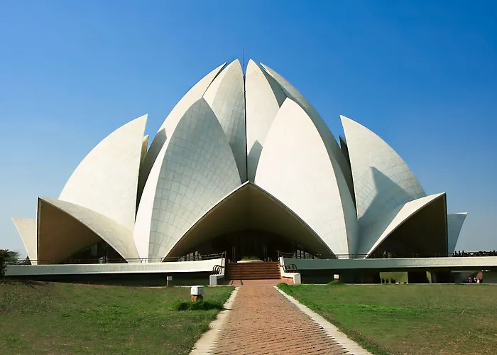 Smyle Inn - Best Value Near New Delhi StationHostel